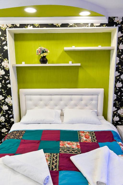 HOSTEL LOOK room 4
